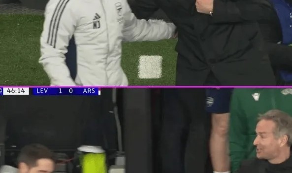 利用角球机会破门后，药厂主帅与阿森纳定位球教练交流心得